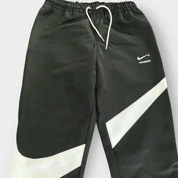 Nike Sportswear Water Repellent Woven Black Pants Mens size M New DD6057-010 (b) - Picture 5 of 12